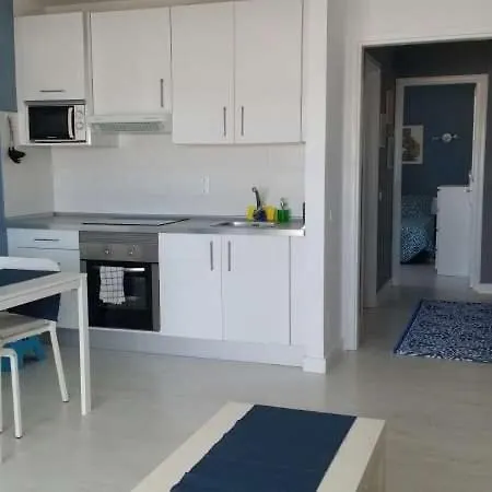 Apartman Sleeps 4 Pool Wifi