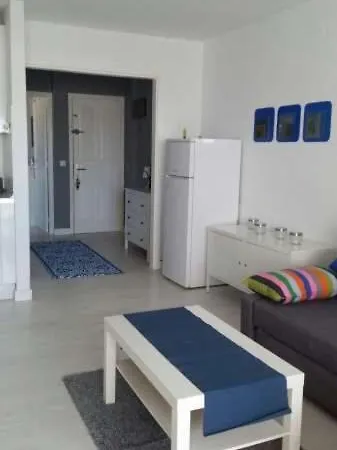 Sleeps 4 Pool Wifi Costa Teguise