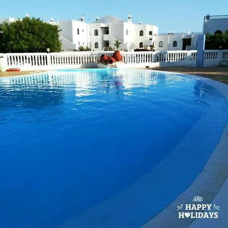 Sleeps 4 Pool Wifi Costa Teguise